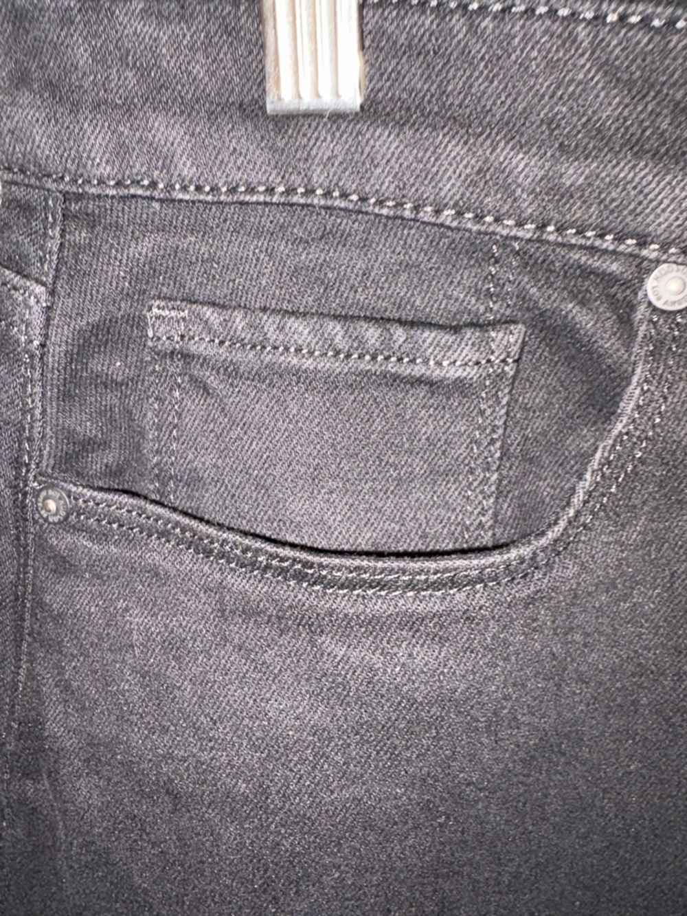 Hudson Lulu Black Denim Mini Skirt Studded Side Detail Size 28 NWT - Picture 4 of 13